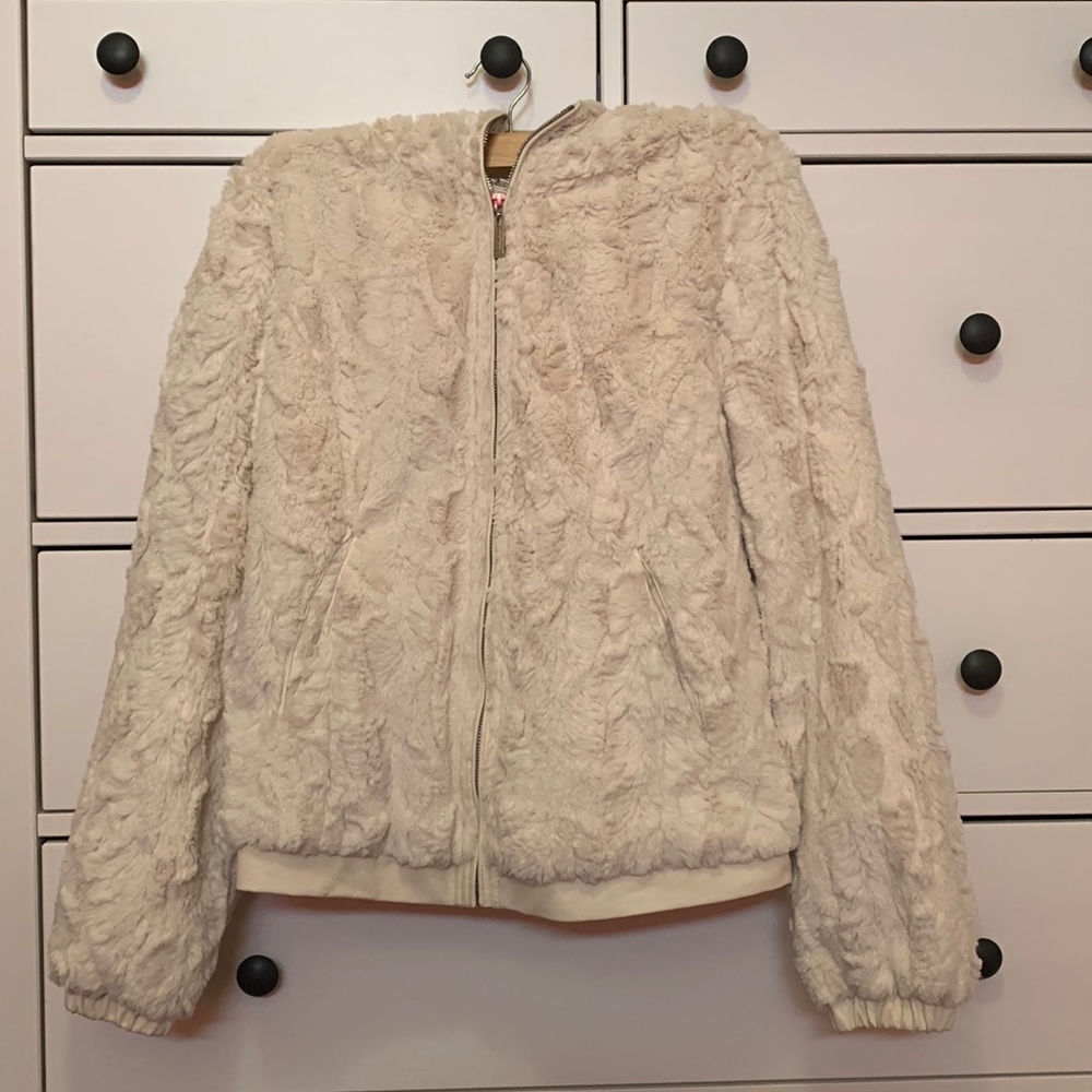 Jou Jou White Fue Jacket